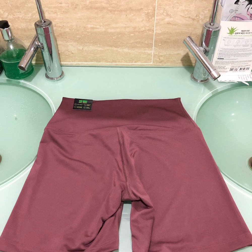 NWT.. VS like short